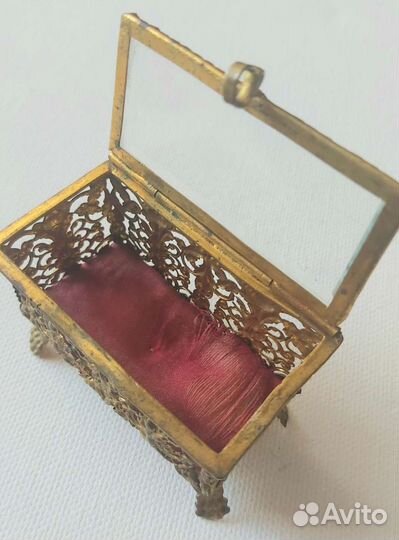 Шкатулка старинная с фацетным стеклом