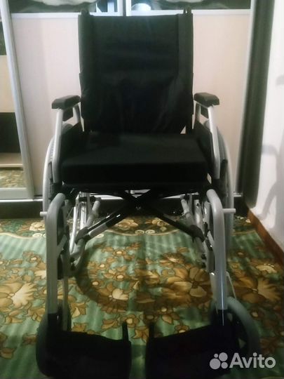 Кресло-коляска инвалидное Ortonika Base 195