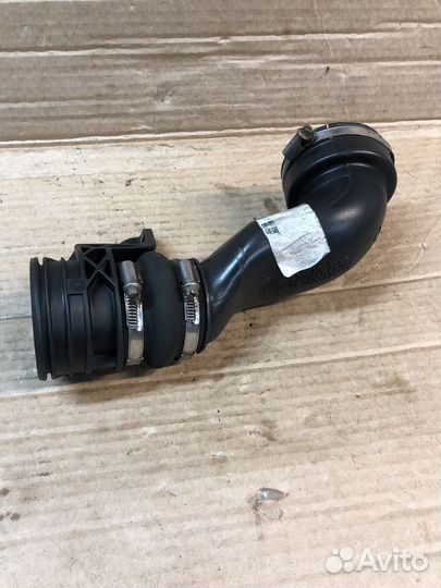 Патрубок интеркулера M271 W203 W204 W211 Mercedes