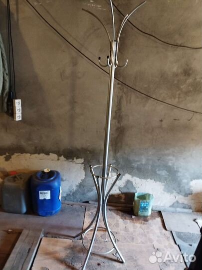 Вешалка напольная