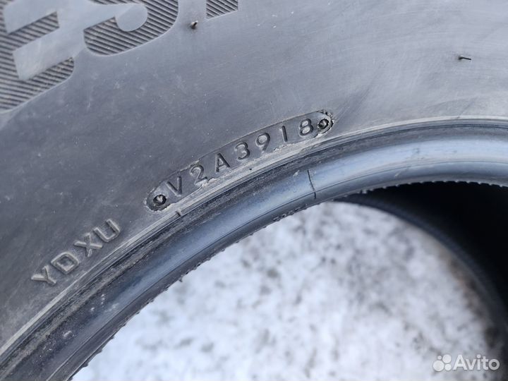 Bridgestone Blizzak DM-V2 285/60 R18