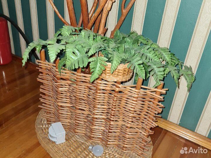 Панно подставка для цветов