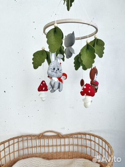 Мобиль на кроватку лесной