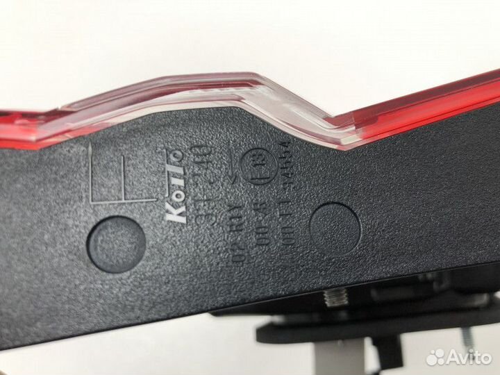 Фонарь задний внутренний левый Toyota Camry V70