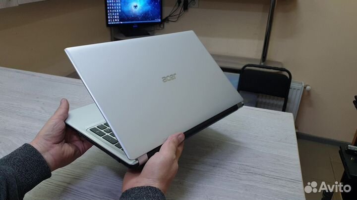 Ноутбук Acer Aspire v5 (хорошее состояние )