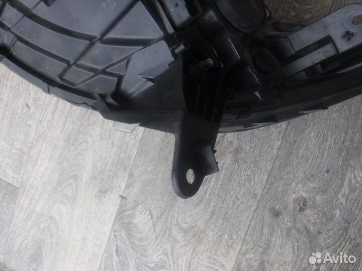 Фара правая №37 Renault Kaptur 2018