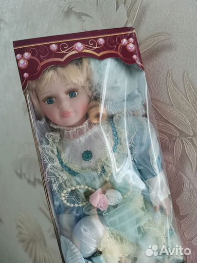 Кукла фарфоровая коллекционная большая