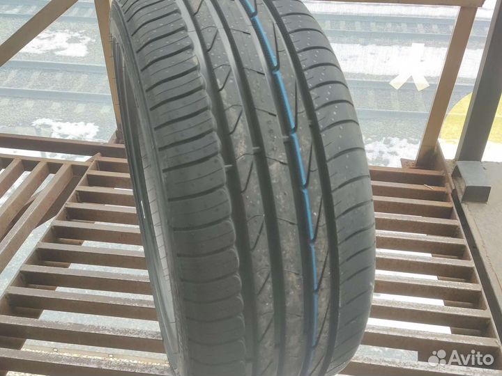 Nokian Tyres Hakka Blue 3 215/45 R17