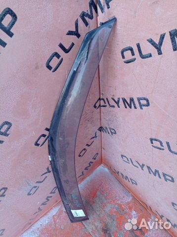 Ветровик передний правый Suzuki Escudo TD54W J20A