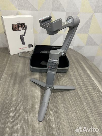 Стабилизатор для съемки zhiyun smooth Q3