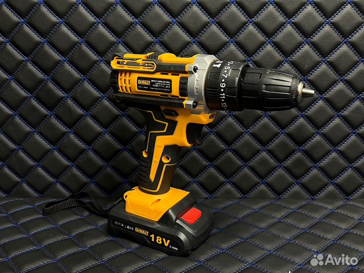 Шуруповерт DeWalt 18V