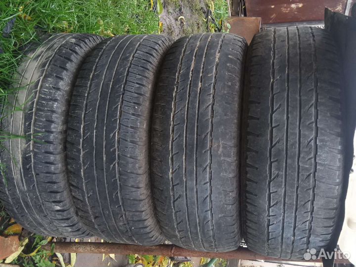 Yokohama Geolandar A/T G015 275/70 R16