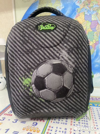 Школьный рюкзак