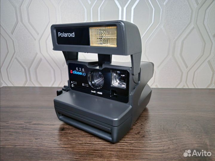 Пленочный фотоаппарат Polaroid 636 Close Up