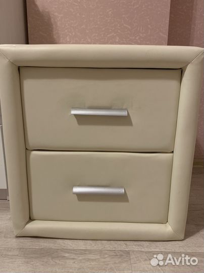 Тумба прикроватная белая бу