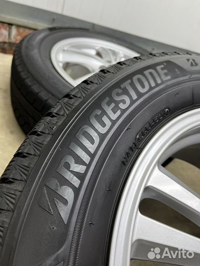 Bridgestone Blizzak VRX3 215/60 R16 95Q