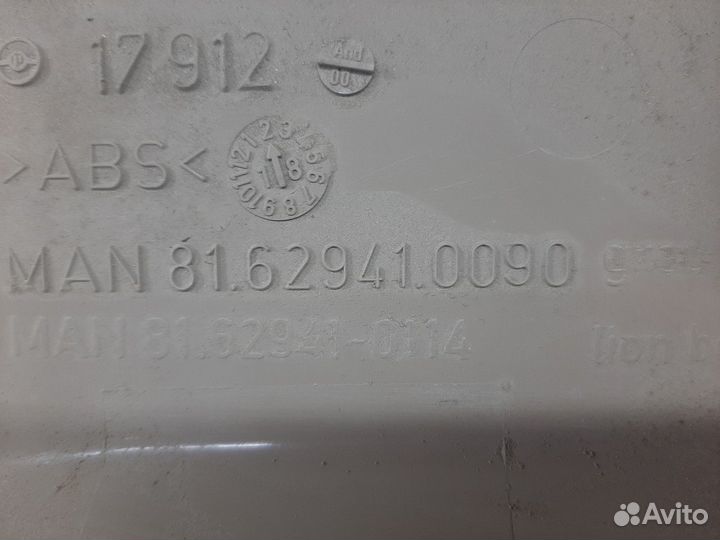 81629410090 Облицовка люка крыши