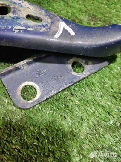 Петля капота левая Ford Fusion