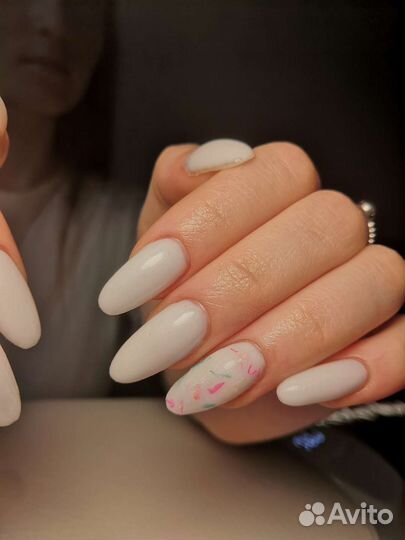 Наращивание ногтей/маникюр