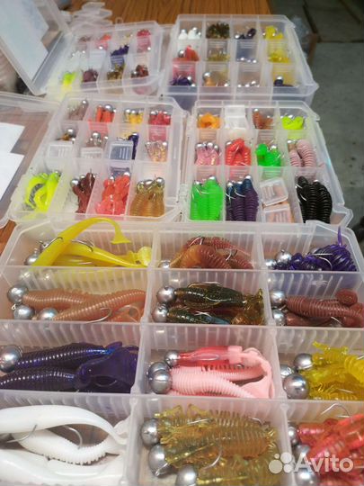 Наборы для джига (коробка, приманки, джиг головки)