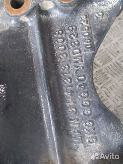 Кронштейн крепления передней рессоры правый MAN 81