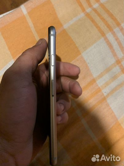 iPhone 6, 64 ГБ