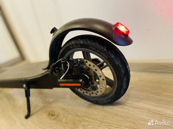 Электрический самокат hiper Triumph M85