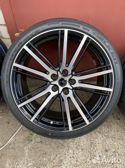 Axel r20+ Falken 245/35/20