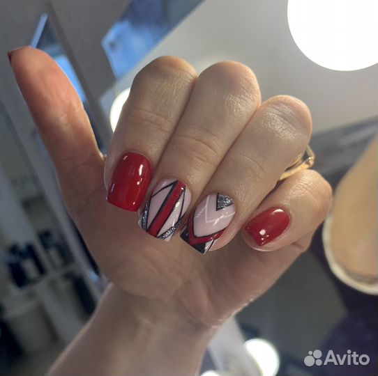 Маникюр, педикюр