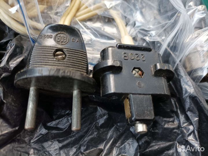 Шнур питания магнитофона Электроника и осцилографа