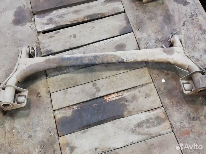 Балка задняя на приору