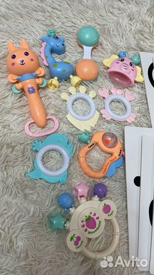 Игрушки для новорожденного пакетом+чб карточки