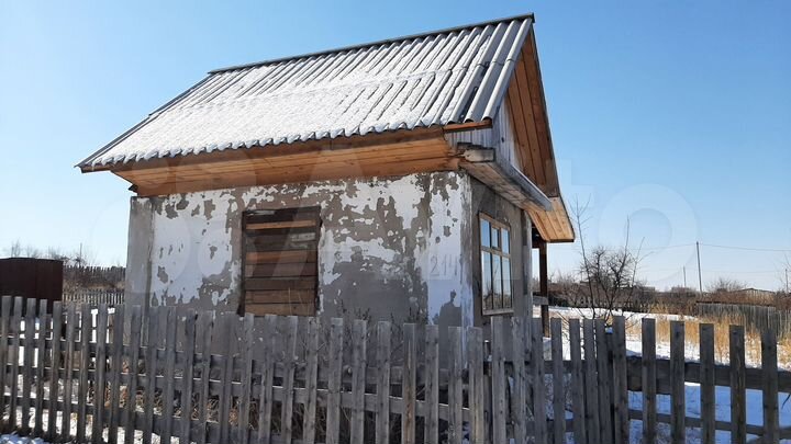 Дача 20 м² на участке 5 сот.