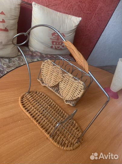 Подставка под винную бутылку и салфетница набор