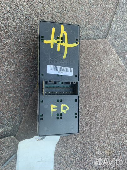 Блок управления стеклоподъемниками