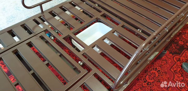 Медицинская кровать