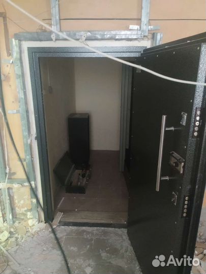 Дверь сейфовая