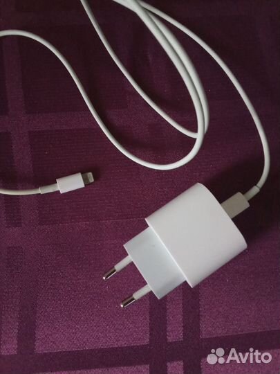 Зарядное устройство от 13-го, новая