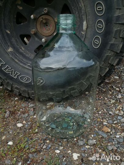 Бутылки стеклянные,10л и 1л