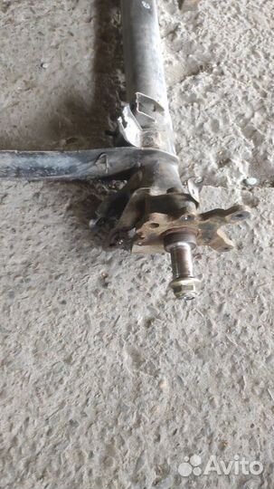 Балка подвески задняя Nissan Primera P 12