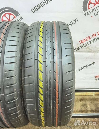 Goodyear EfficientGrip 235/45 R19 95V