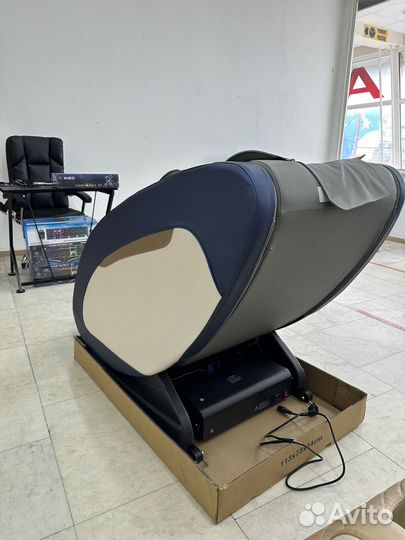 Массажное кресло