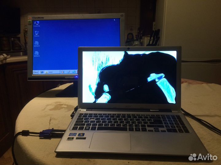 Корпусные и другие детали от ноутбука