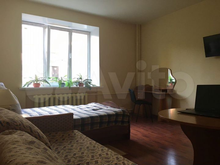 3-к. квартира, 65 м², 1/4 эт.