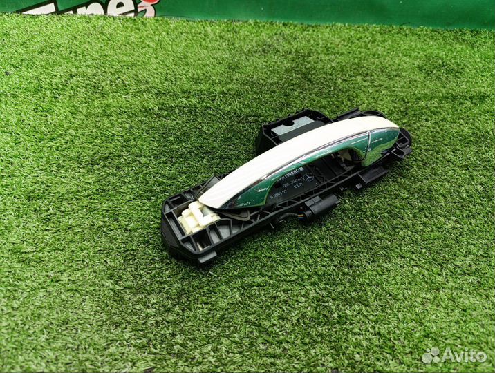 Ручка двери задняя правая Mercedes-Benz E W212