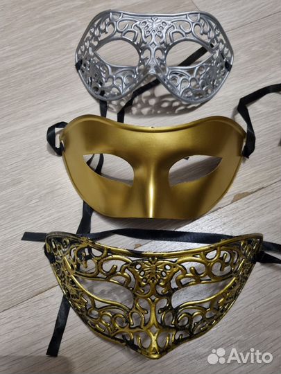 Маска маскарадная