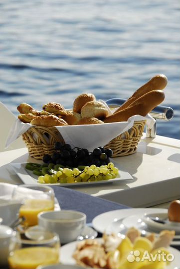 Аренда уникального катамарана Lagoon 380 Мрия