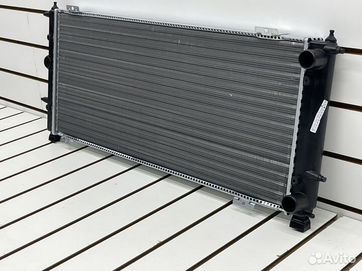 Радиатор охлаждения volkswagen Transporter T4