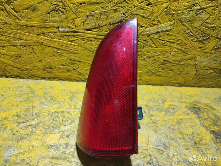 Отражатель задний левый Mercedes Viano W639 OM 646