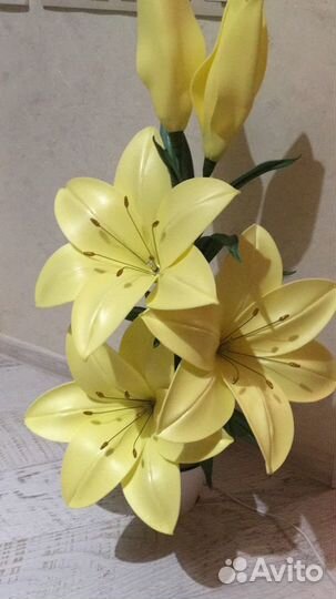 Лилия светильник